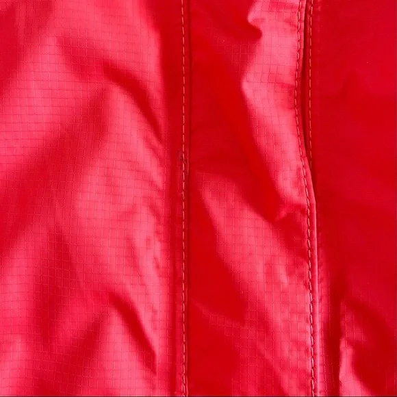 The North Face Venture Lightweight Rain Jacket - Picture 11 of 12